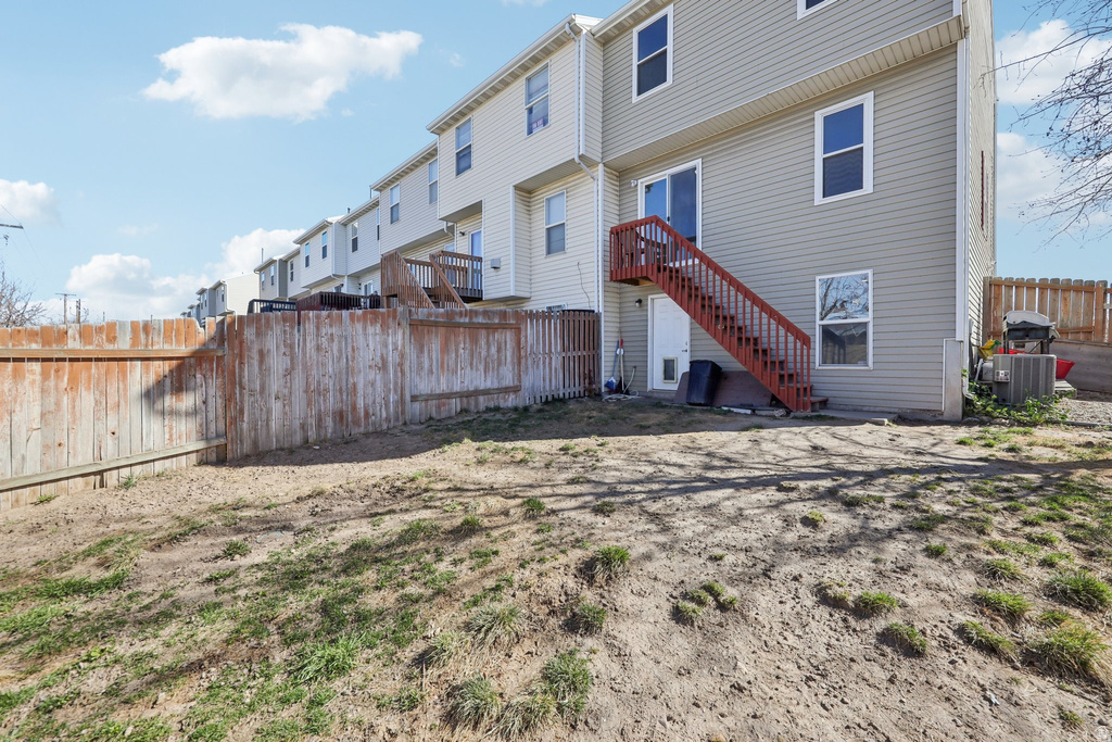 5704 W BRAEMAR CT West Valley City, UT 84128