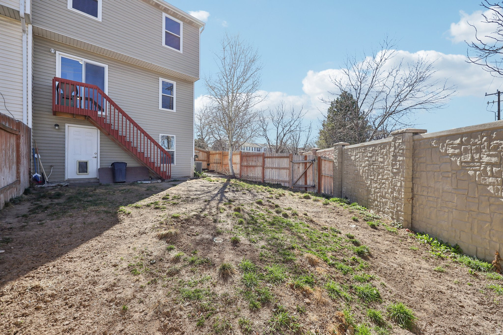 5704 W BRAEMAR CT West Valley City, UT 84128