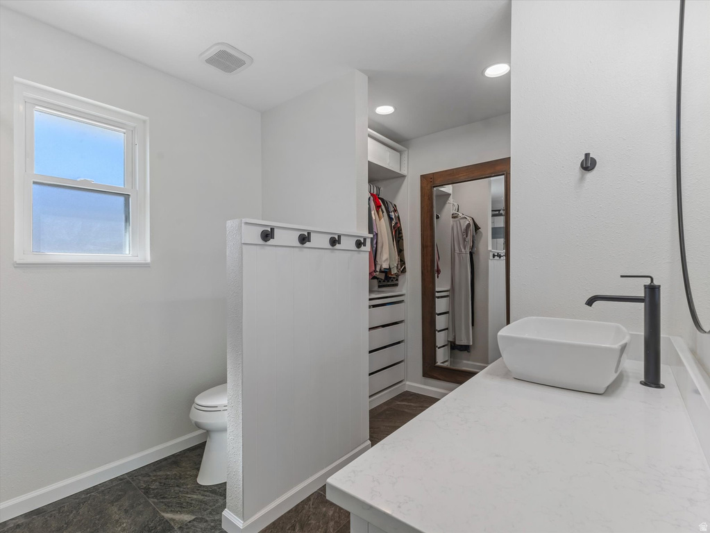 2386 N 800 W Layton, UT 84041