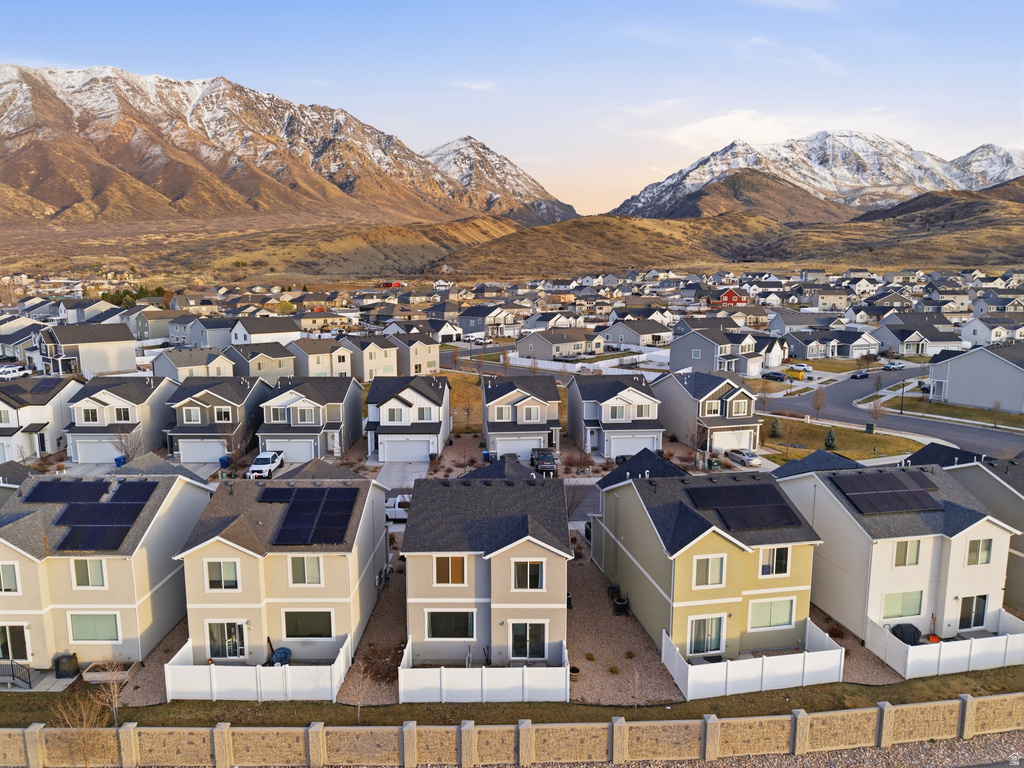 880 S BRUBAKER WAY Santaquin, UT 84655