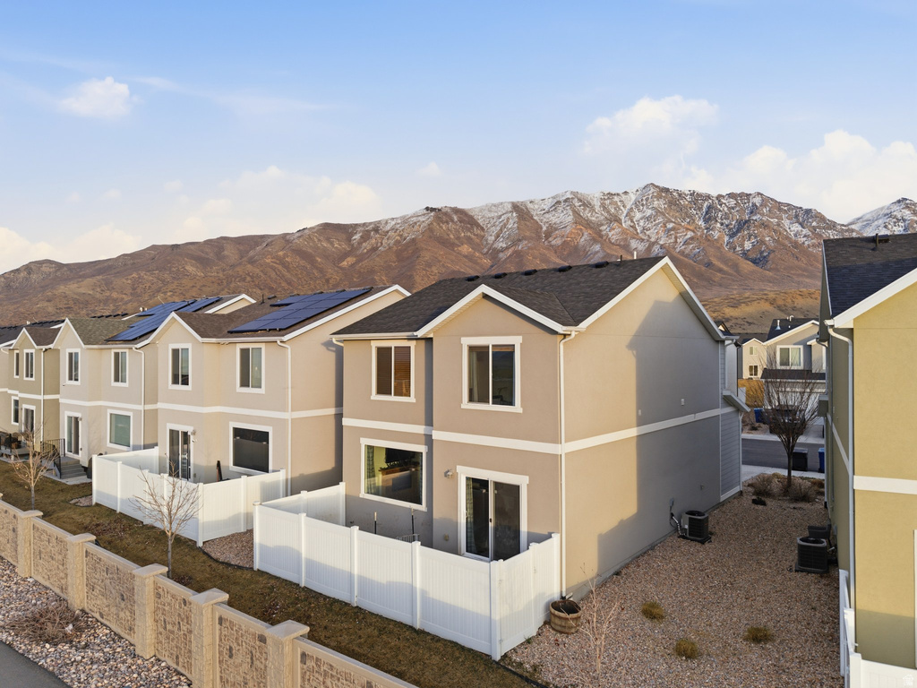 880 S BRUBAKER WAY Santaquin, UT 84655