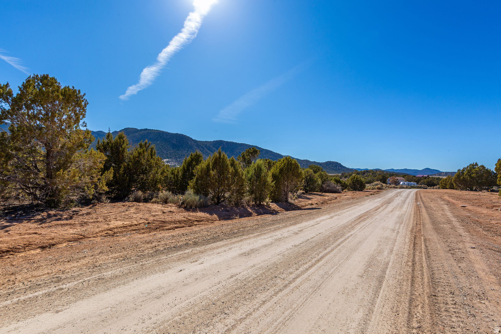 17765 W HARMONY LN Cedar City, UT 84720