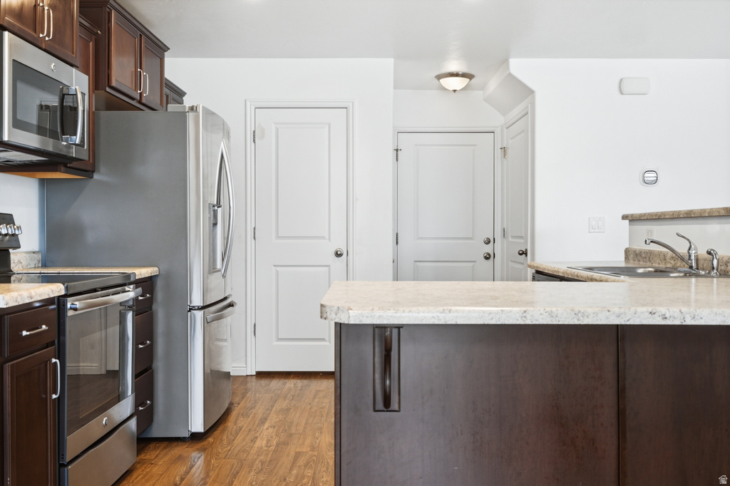 572 S SILVERMOON LN Saratoga Springs, UT 84045