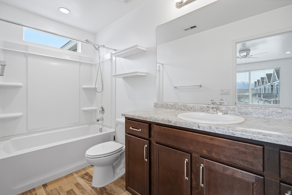 572 S SILVERMOON LN Saratoga Springs, UT 84045