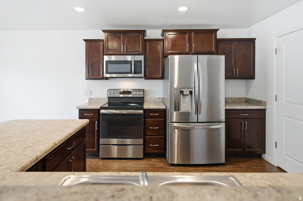 572 S SILVERMOON LN Saratoga Springs, UT 84045