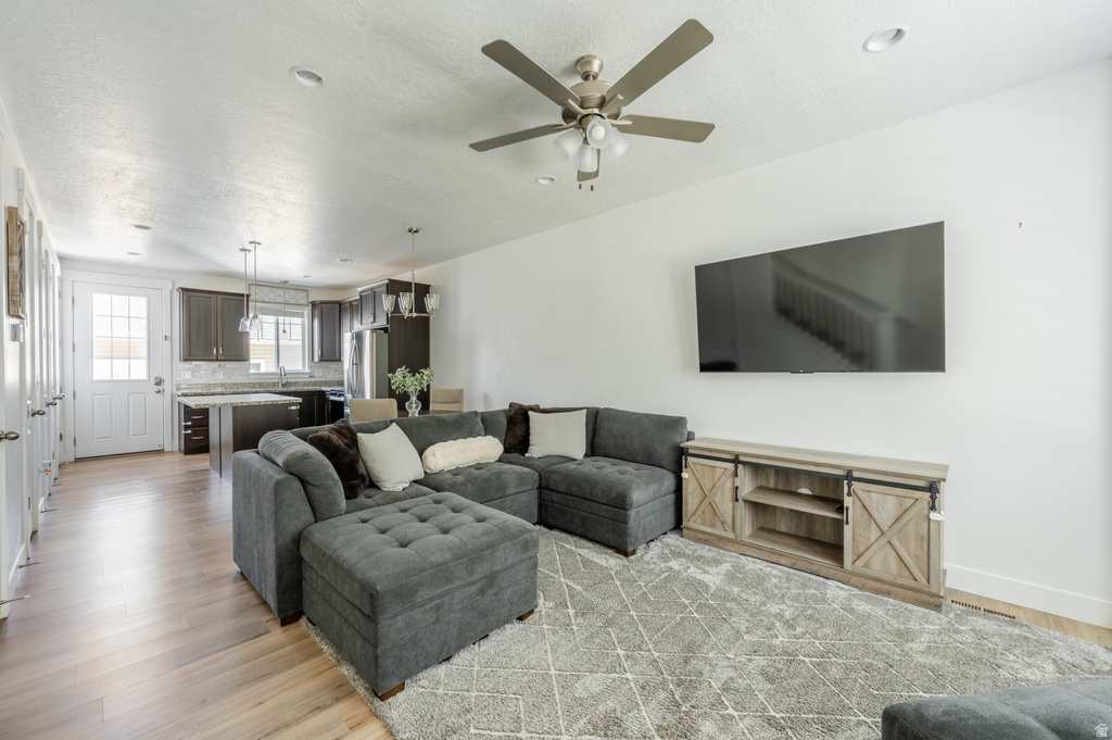 1648 N WESTVIEW LN Salem, UT 84653