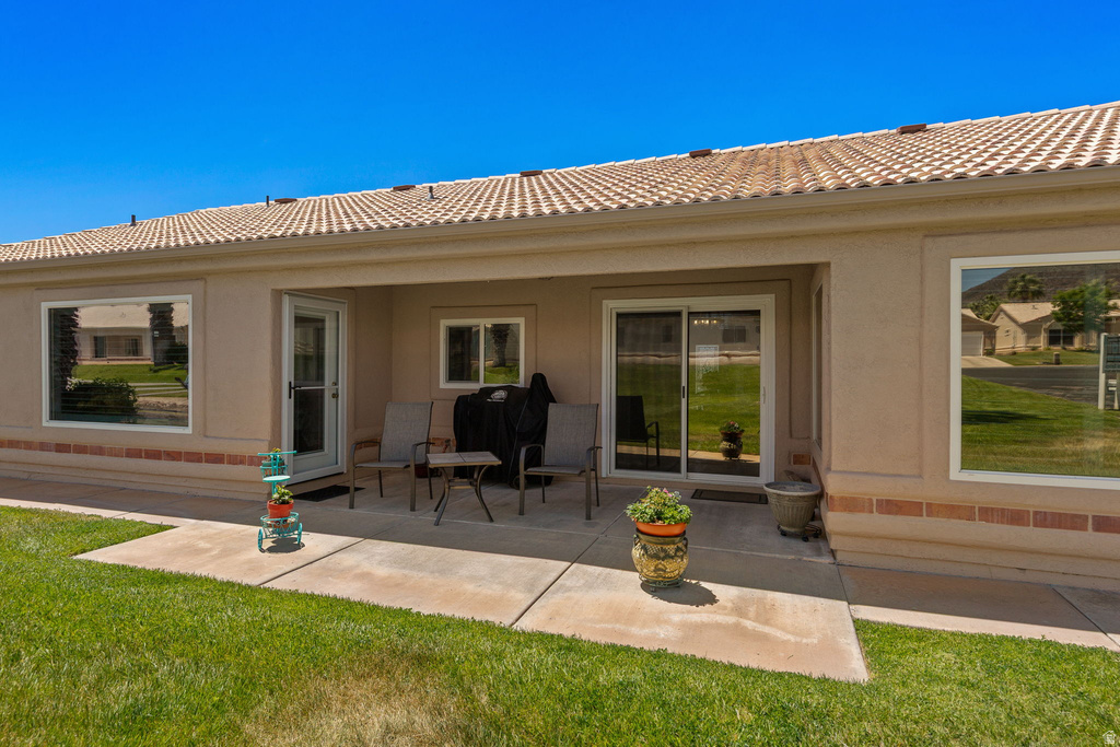 225 N VALLEY VIEW DR photo 2
