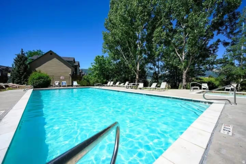 3555 N FOX RUN DR #303 Eden, UT 84310