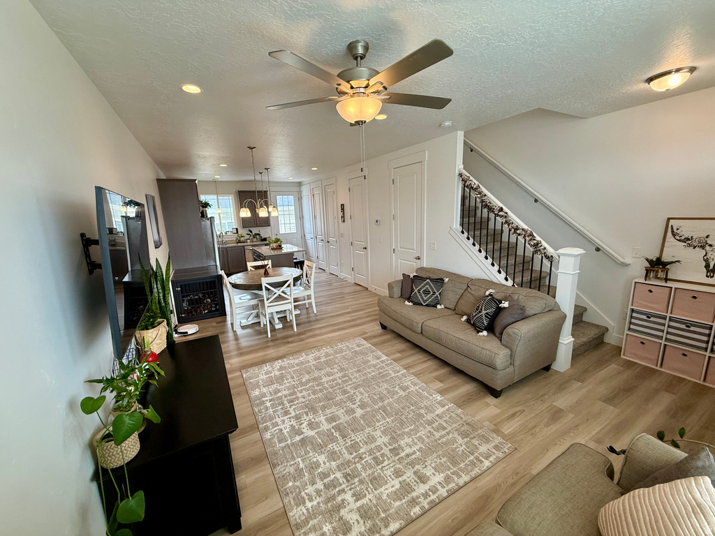 1647 N WESTVIEW LN Salem, UT 84653