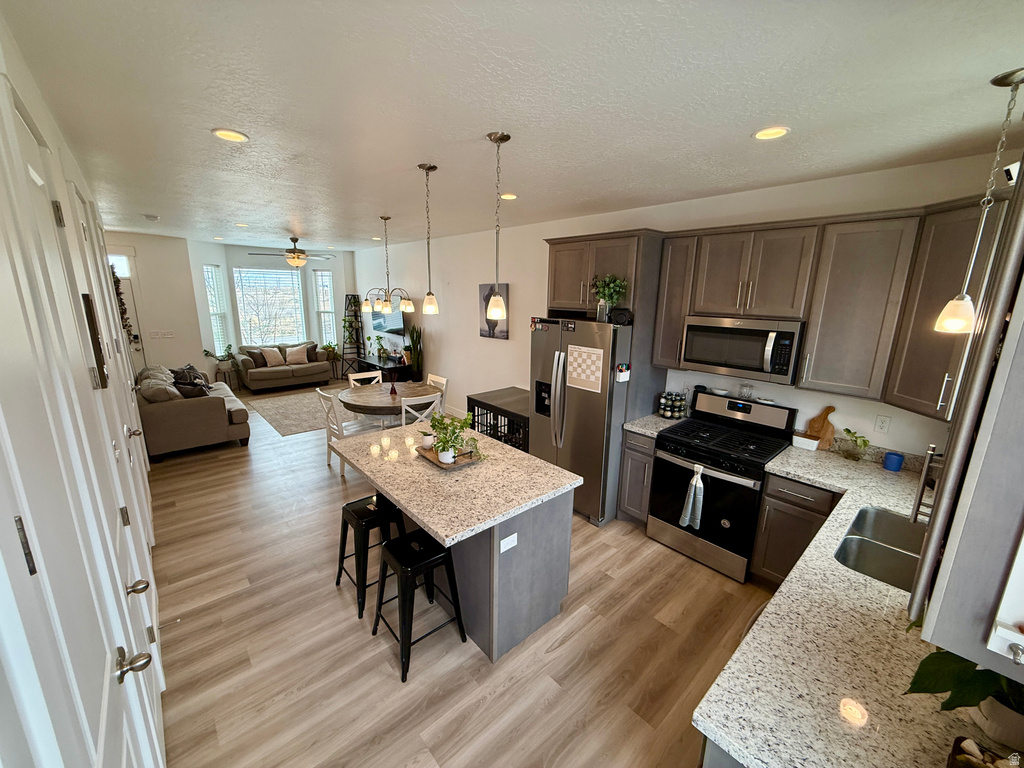 1647 N WESTVIEW LN Salem, UT 84653