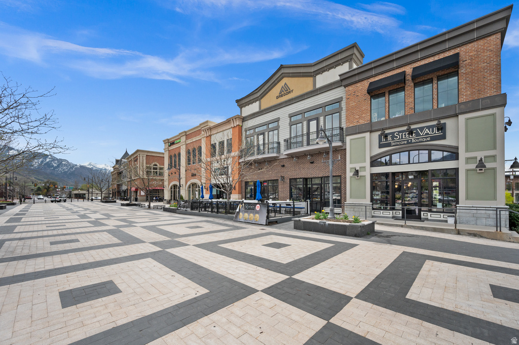 2240 E LANEY AVE #203 Holladay, UT 84117