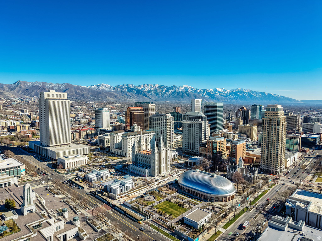 241 N VINE ST #1204W Salt Lake City, UT 84103