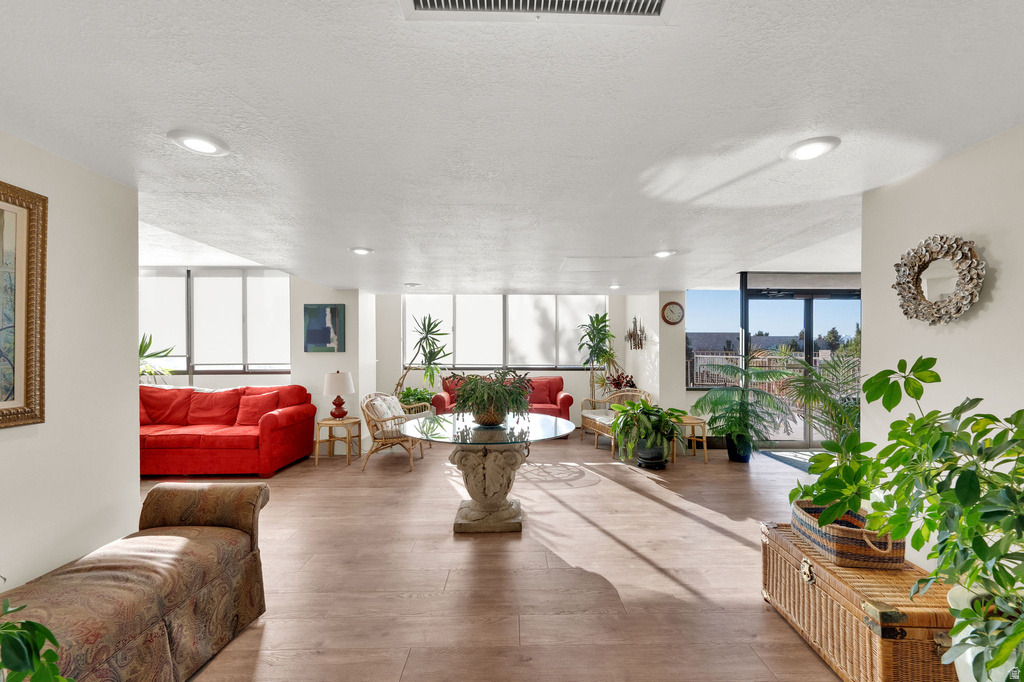 241 N VINE ST #1204W Salt Lake City, UT 84103