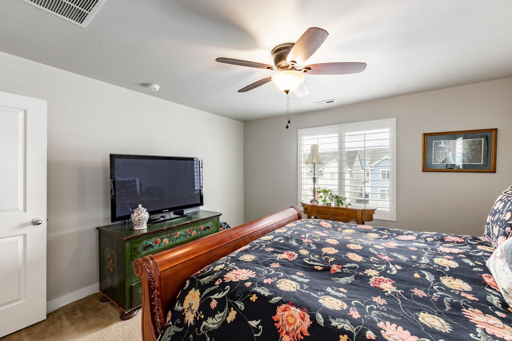 1034 W NARROWS LN Bluffdale, UT 84065