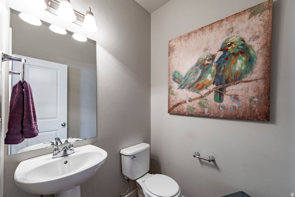 1034 W NARROWS LN Bluffdale, UT 84065