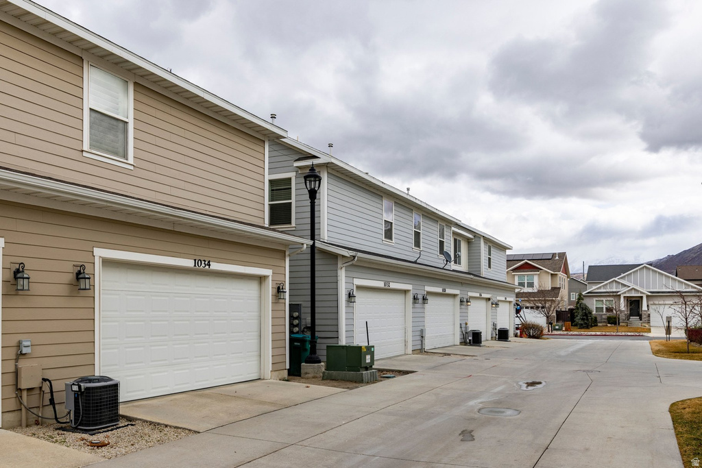 1034 W NARROWS LN Bluffdale, UT 84065