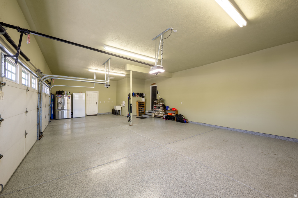 5843 W AVONMORE CIR Highland, UT 84003