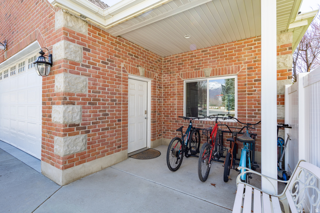 5843 W AVONMORE CIR Highland, UT 84003