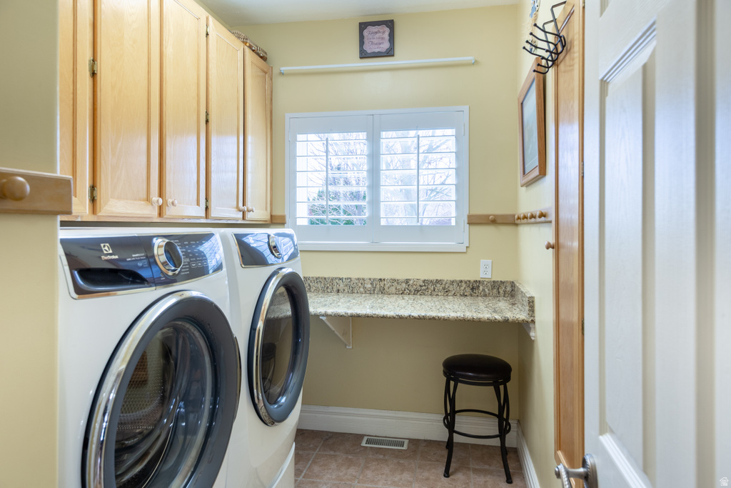 5843 W AVONMORE CIR Highland, UT 84003