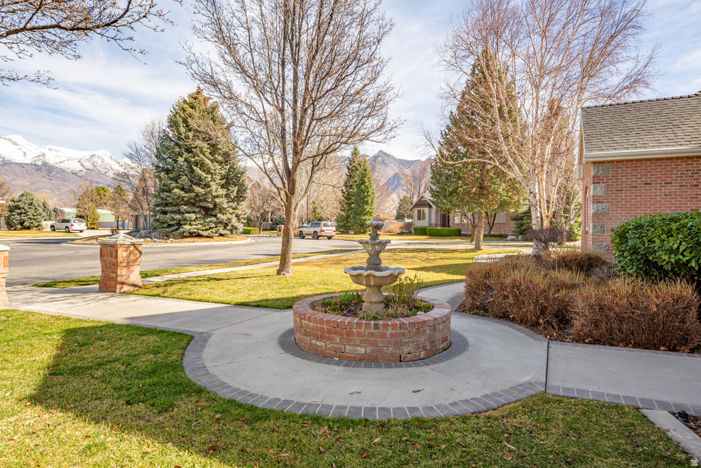 5843 W AVONMORE CIR Highland, UT 84003