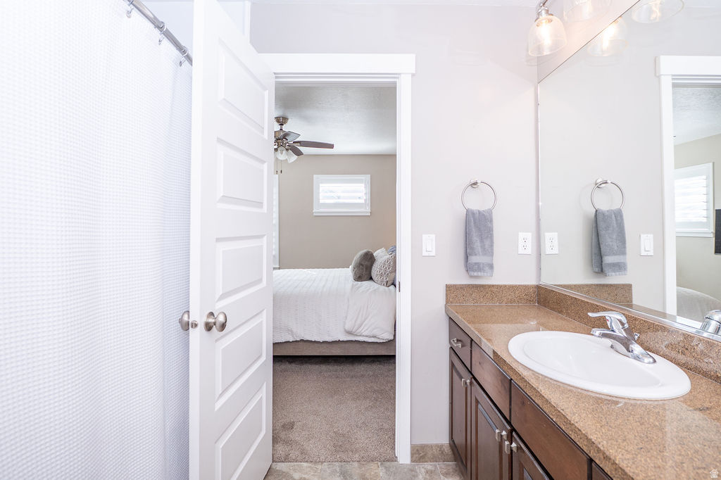 936 W SPRING CREEK LN Farmington, UT 84025