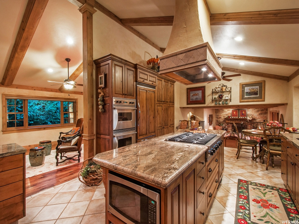 2015 E DIMPLE DELL RD Sandy, UT 84092