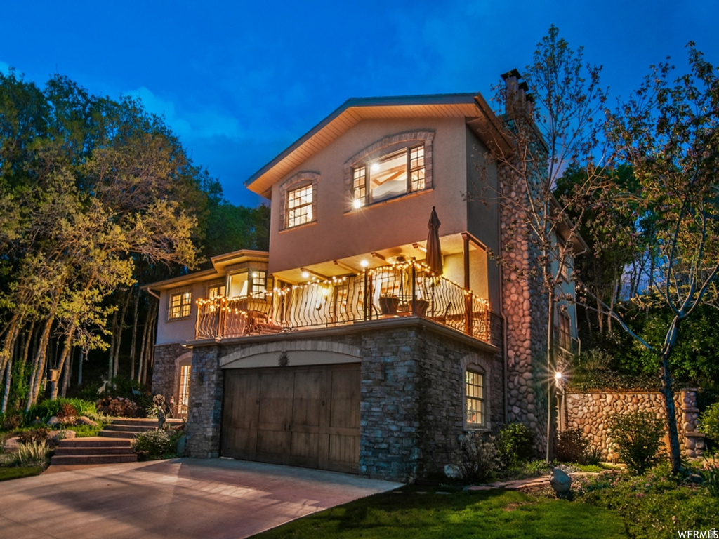 2015 E DIMPLE DELL RD Sandy, UT 84092