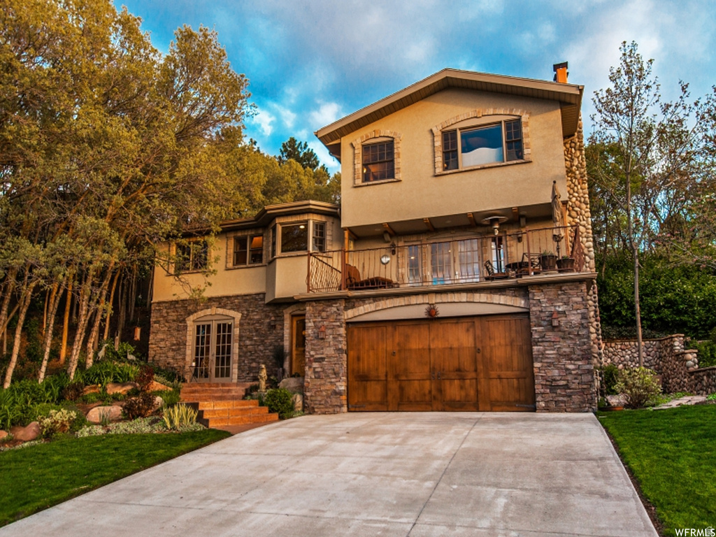 2015 E DIMPLE DELL RD Sandy, UT 84092