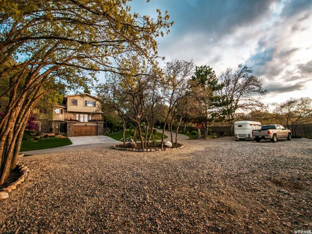 2015 E DIMPLE DELL RD Sandy, UT 84092