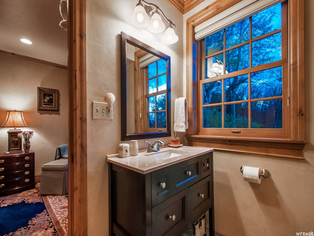 2015 E DIMPLE DELL RD Sandy, UT 84092