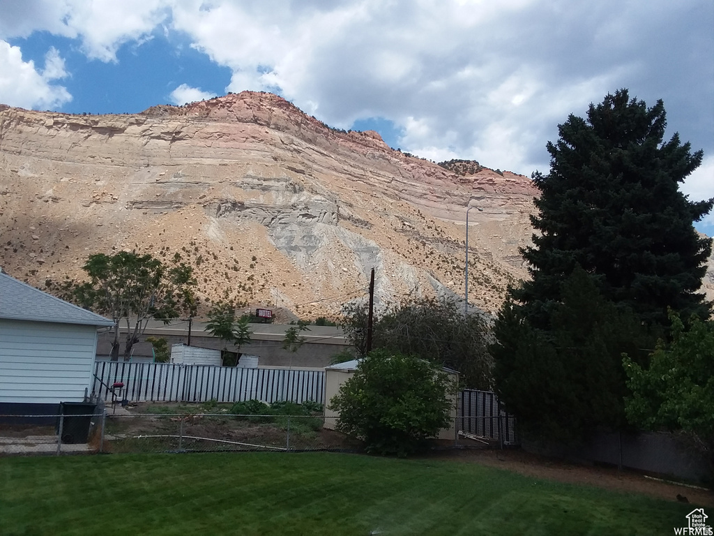 73 GARDEN ST Helper, UT 84526