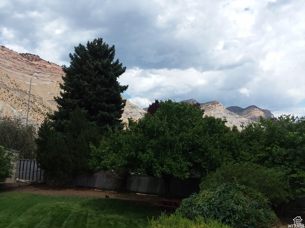 73 GARDEN ST Helper, UT 84526