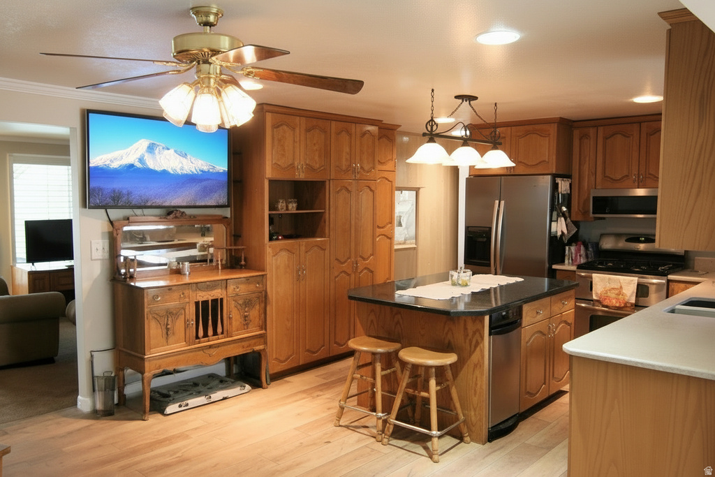 1242 E EARL WAY Sandy, UT 84094