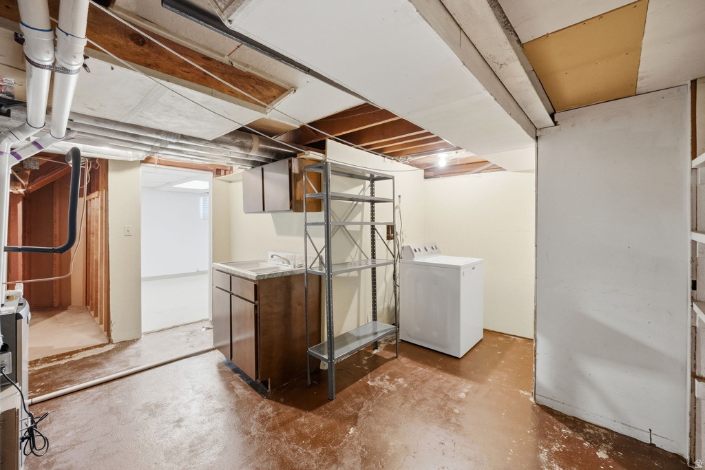 2589 E ELM AVE Salt Lake City, UT 84109