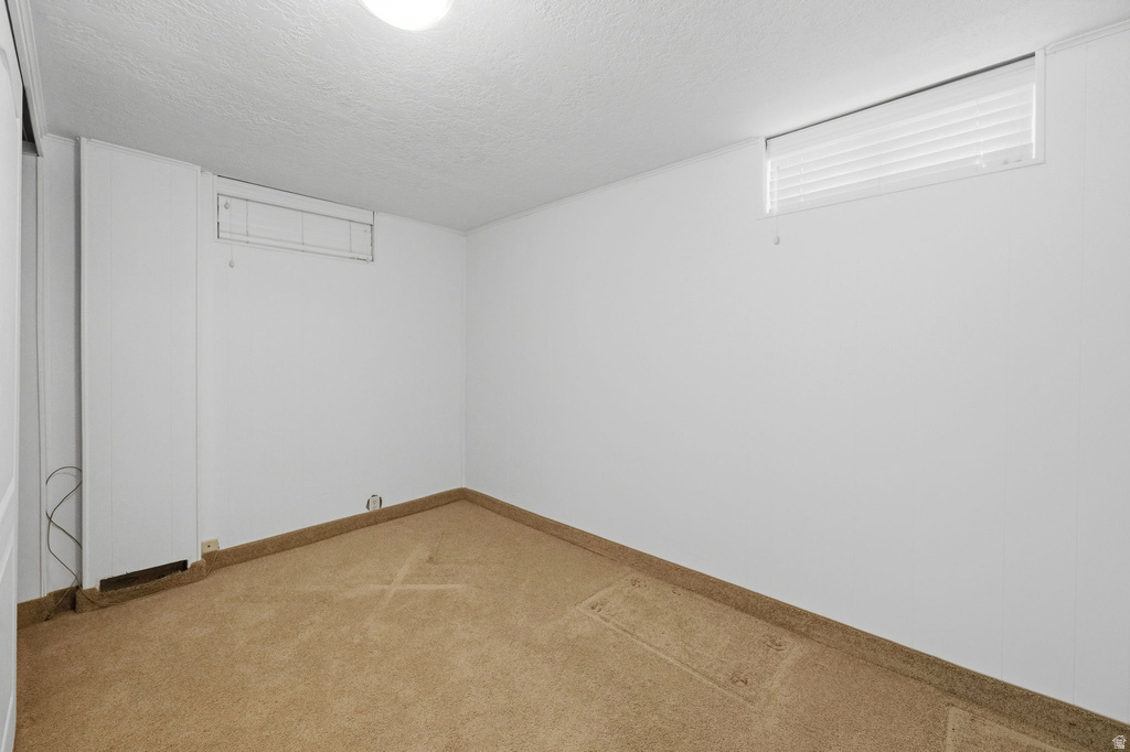 2589 E ELM AVE Salt Lake City, UT 84109