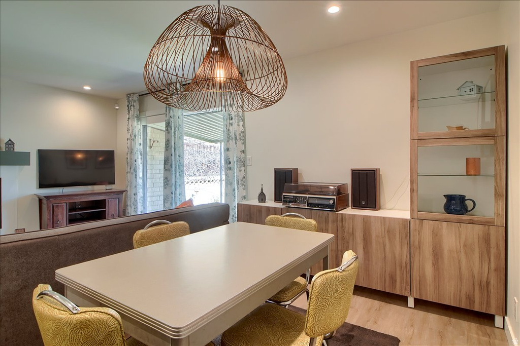 674 N OAKLEY ST #F102 Salt Lake City, UT 84116