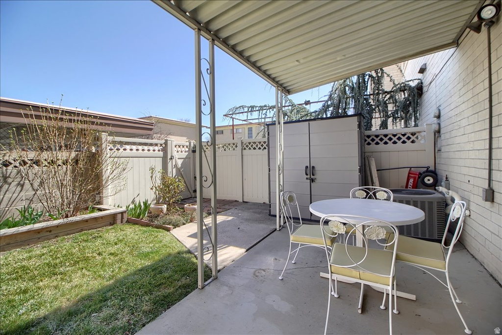 674 N OAKLEY ST #F102 Salt Lake City, UT 84116