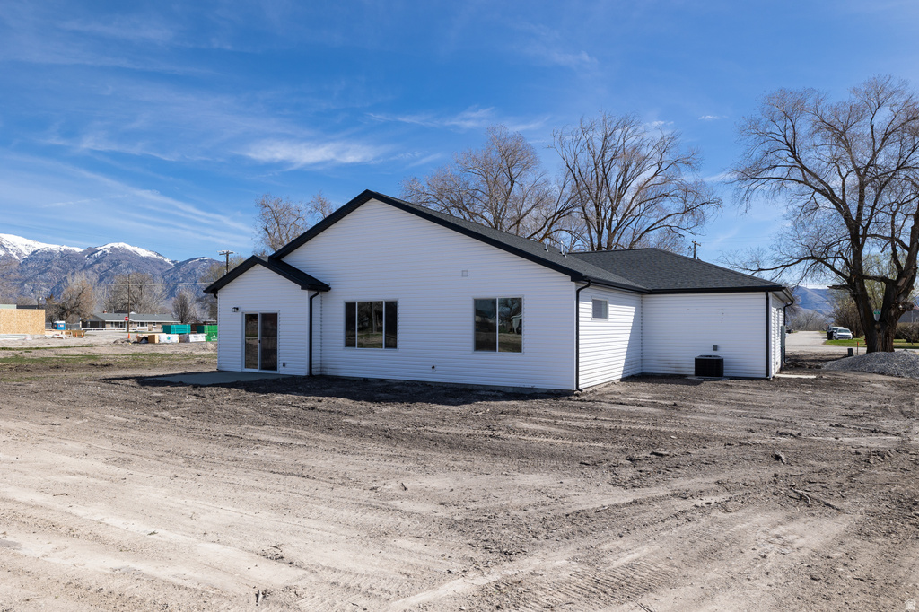2305 N 3900 W Corinne, UT 84307