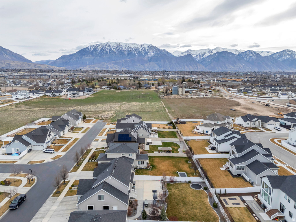 198 E ZINFANDEL LN Vineyard, UT 84059