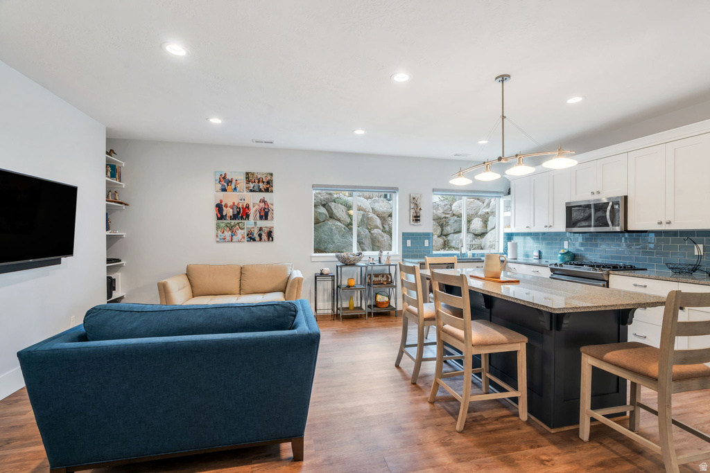 198 E ZINFANDEL LN Vineyard, UT 84059