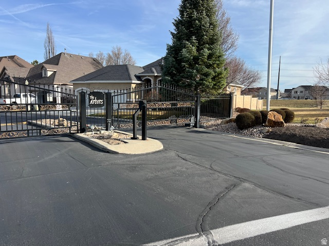 1542 W MYRTLEWOOD LN South Jordan, UT 84095