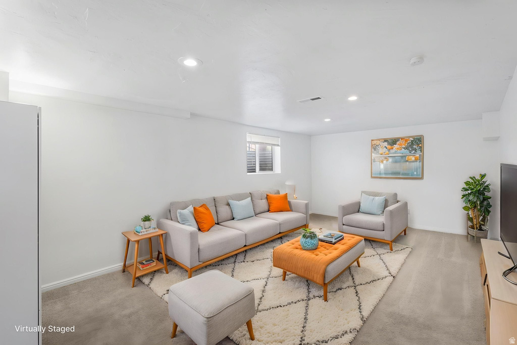 4905 W HELLAS DR West Valley City, UT 84120