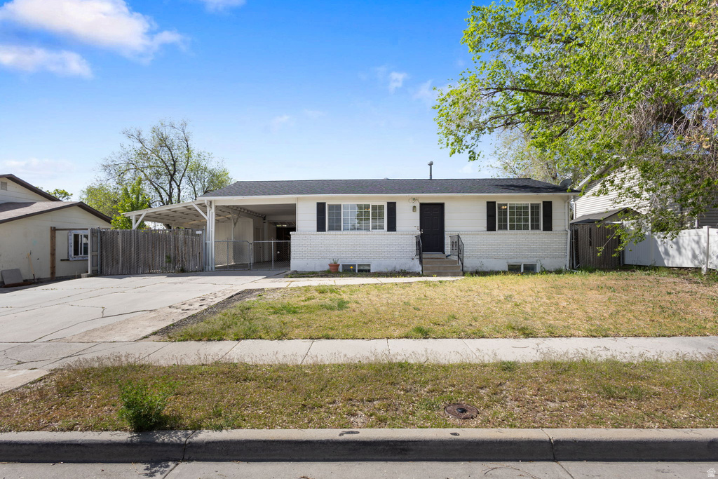 4905 W HELLAS DR West Valley City, UT 84120