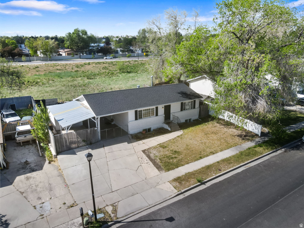 4905 W HELLAS DR West Valley City, UT 84120