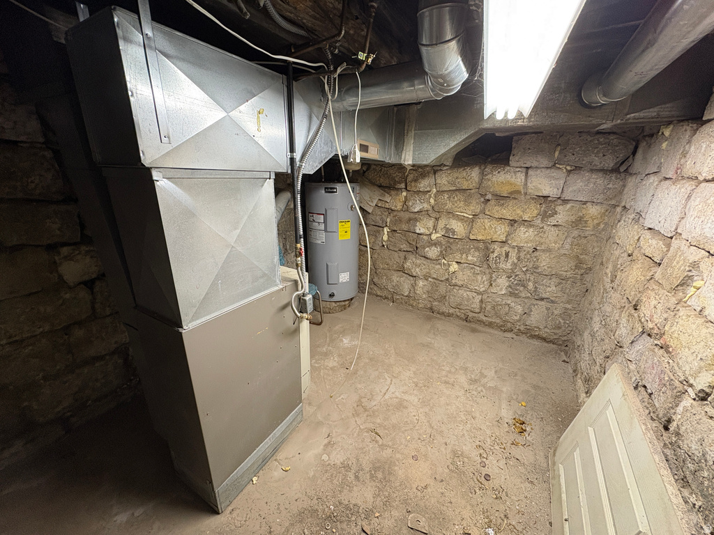 110 W 100 S Monroe, UT 84754