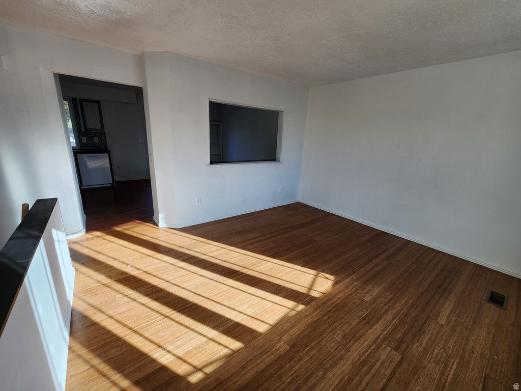 6223 S CLARA DR Taylorsville, UT 84129