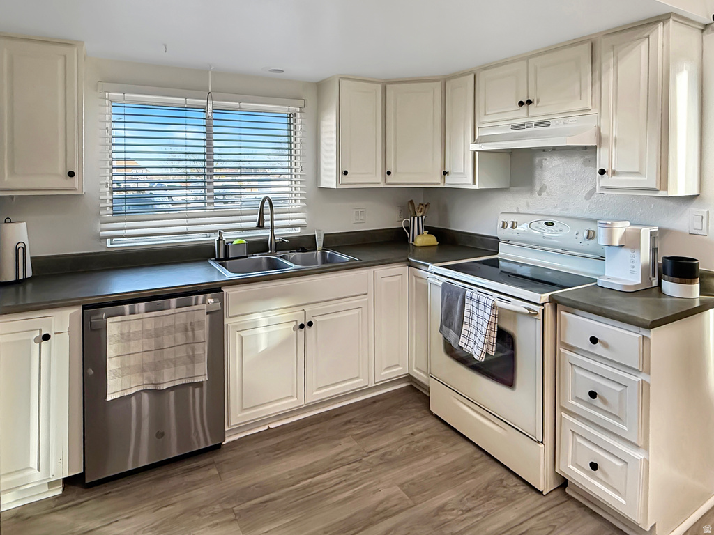 695 N ORANGE CT Castle Dale, UT 84513