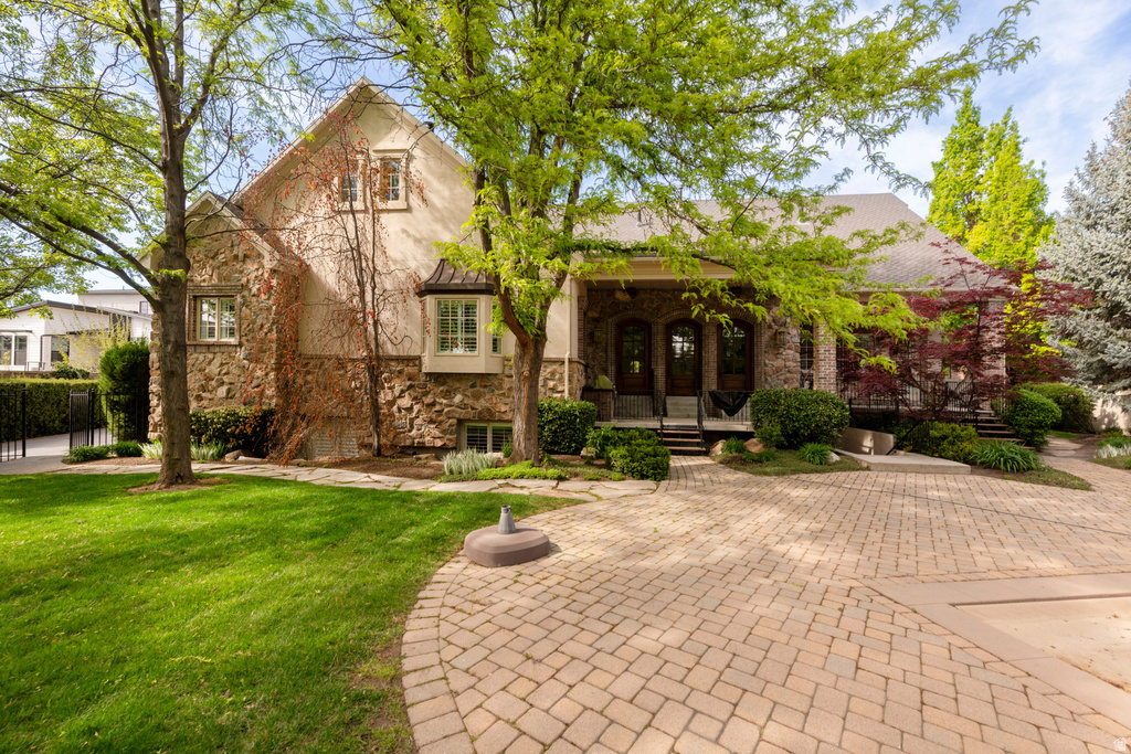 2620 E CASTO LN Holladay, UT 84117