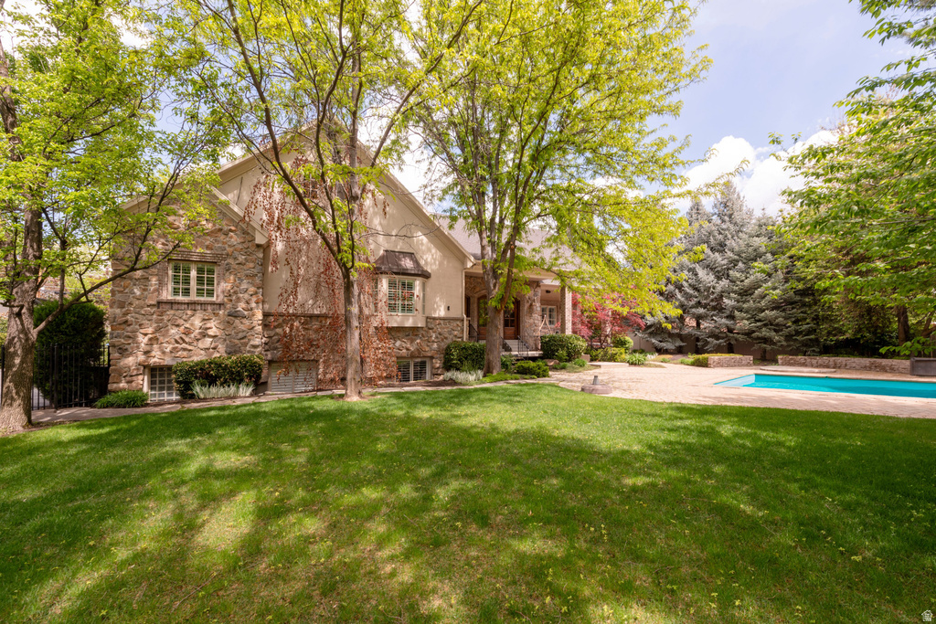 2620 E CASTO LN Holladay, UT 84117