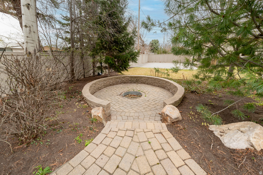 2620 E CASTO LN Holladay, UT 84117